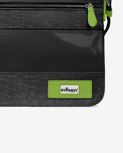 Vegan Urban Stripe Messenger Bag 16" | Schwarz
