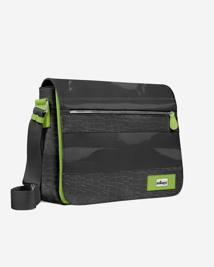 Vegan Urban Stripe Messenger Bag 16" | Schwarz