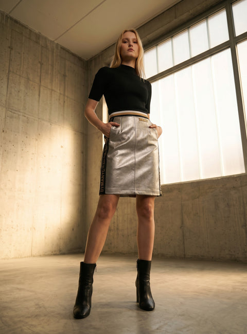 Damen Limited Edition UPPER EAST SIDE Midi-Rock | GARMENT DISTRICT Kollektion | BYMANYC ® New York