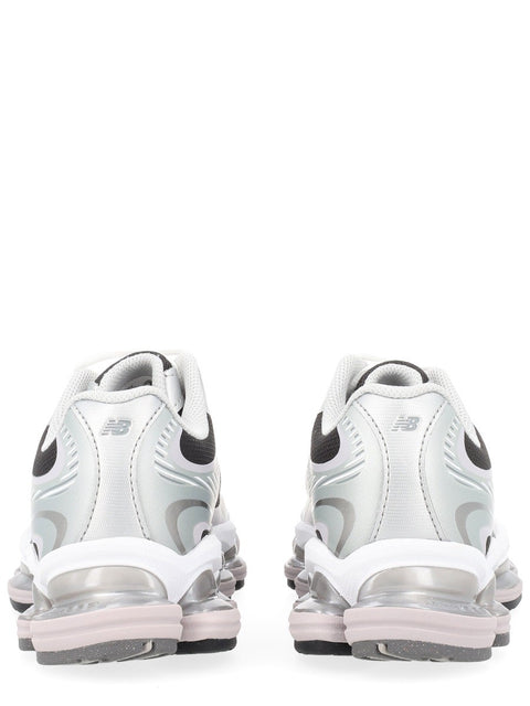 "ABZORB 2000" SNEAKER