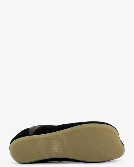 Anatomic suede and leather sneakers