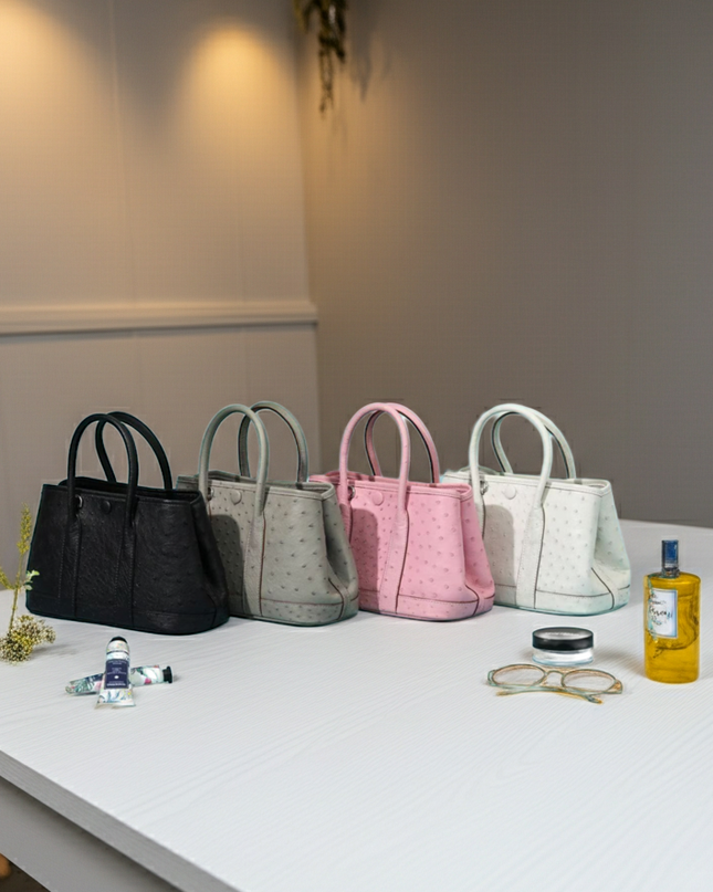 Petit sac fourre-tout en cuir véritable d'autruche