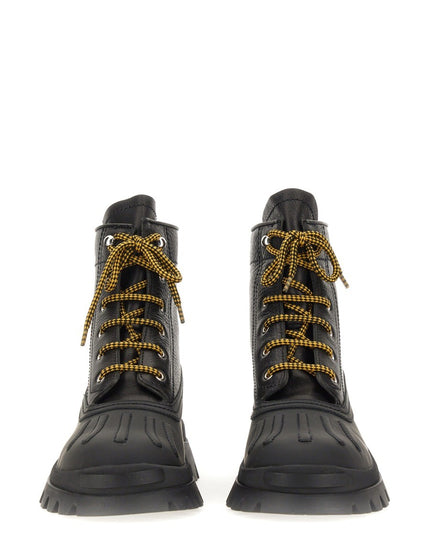 BOOT CANADIAN