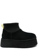 Black / 10