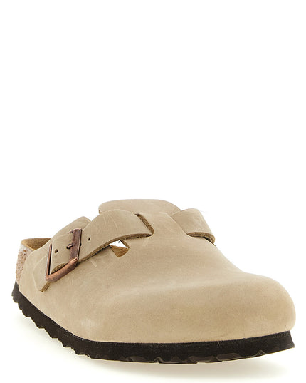 'Boston' mule