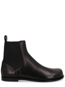 Black / 10