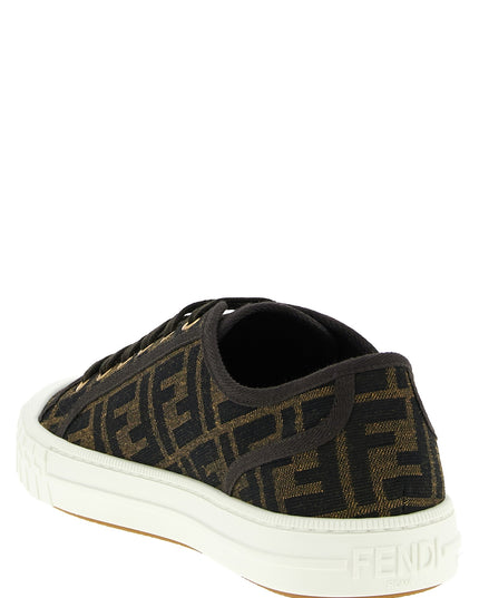 'Chunky' sneakers