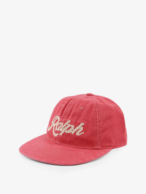 Cotton hat with logo on the front