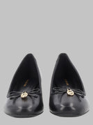 Black / 8½