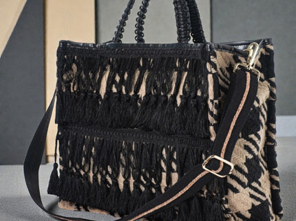 Cristina 20 – Große Shopper - Tasche mit Hahnentrittmuster und Besatz - ModeEcho