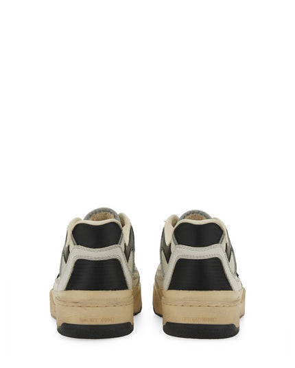 "FORTY2" SNEAKER