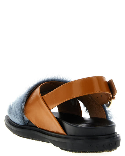 'Fussbett' sandals