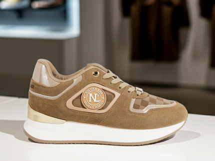 Plateau-Sneaker mit Schnürung – Braun