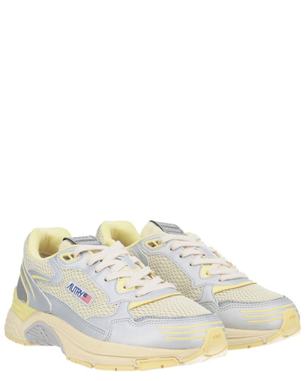 "HYPERWAY" SNEAKER