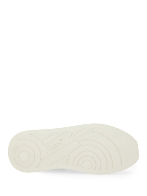 "ICONIC" SNEAKER