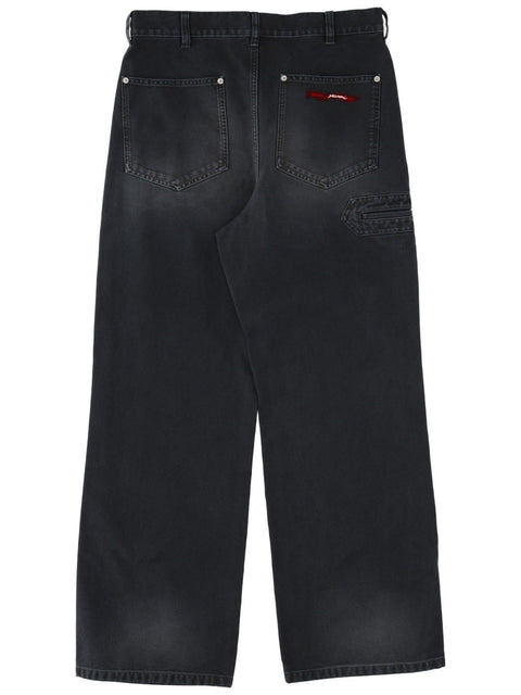 JEANS CON APPLICAZIONE LOGO