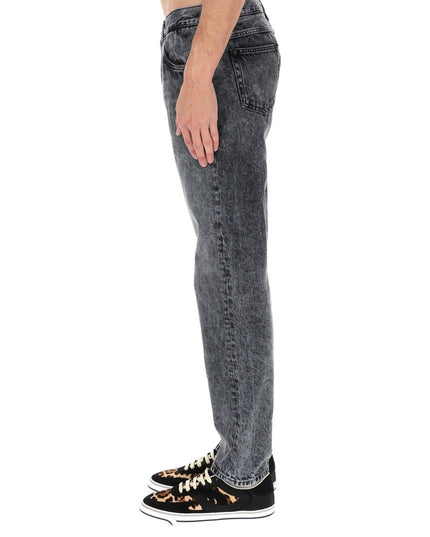 JEANS IN DENIM