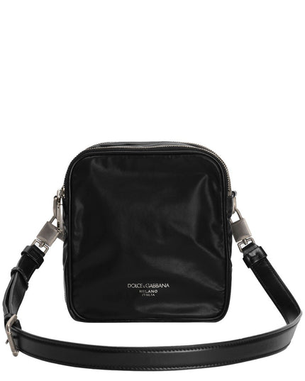 LEATHER BAG.