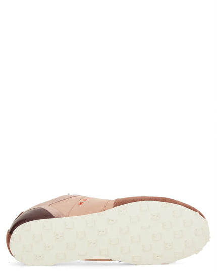 LEATHER SNEAKER