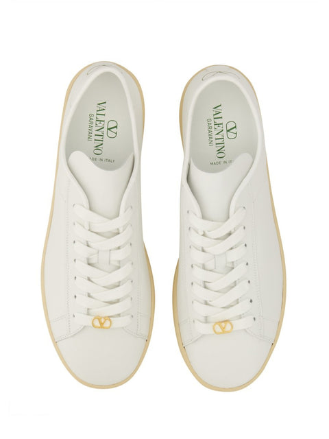 LEATHER SNEAKER