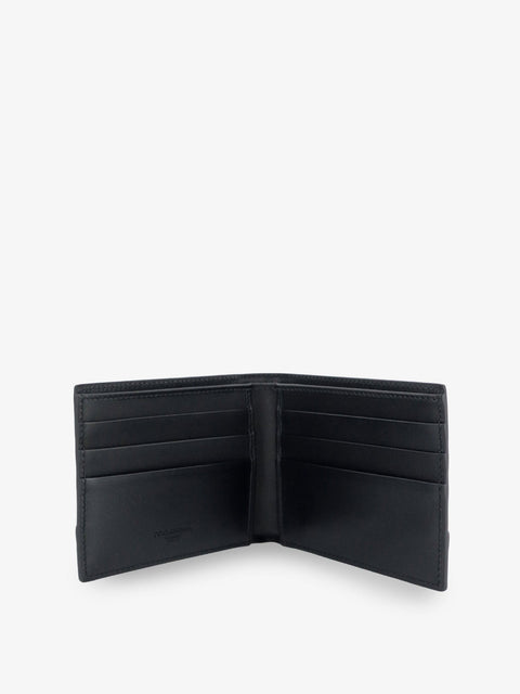 Leather wallet with woven pattern