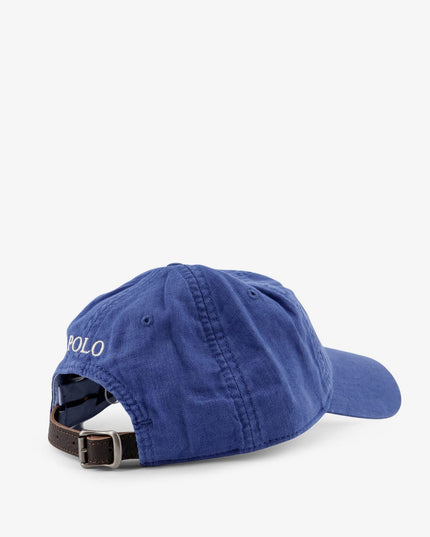 Linen hat with embroidered logo on the front