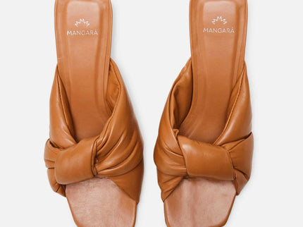 Carobá Caramel Leather Mules – 4.5cm Cylindrical Block Heel
