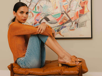 Carobá Caramel Leather Mules – 4.5cm Cylindrical Block Heel
