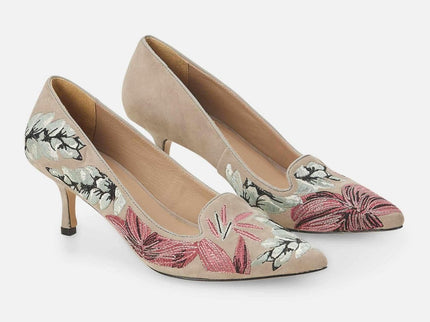 Ipê Suede Gray Pumps – 6cm Embroidered Kitten Heel