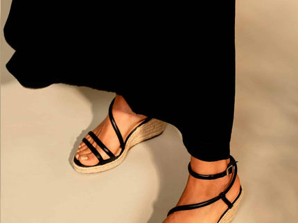 Romã Leder-Espadrille Schwarz mit Jute-Keilabsatz