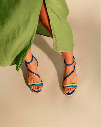 Romã Leder-Espadrille Blau mit Jute-Keilabsatz