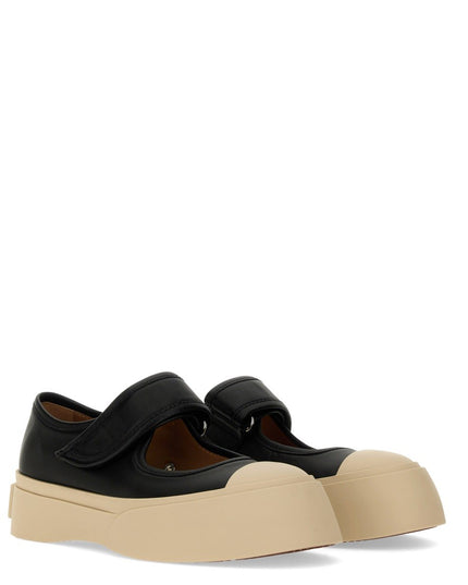 MARY JANE SNEAKER
