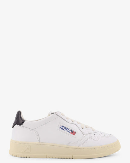 Medalist Low leather sneakers with side logo