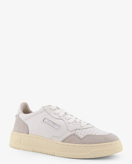 Medalist Low leather sneakers