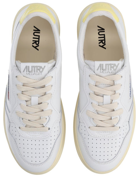 "MEDALIST LOW" SNEAKER