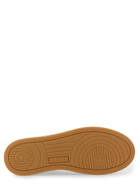 "MEDALIST LOW" SNEAKER