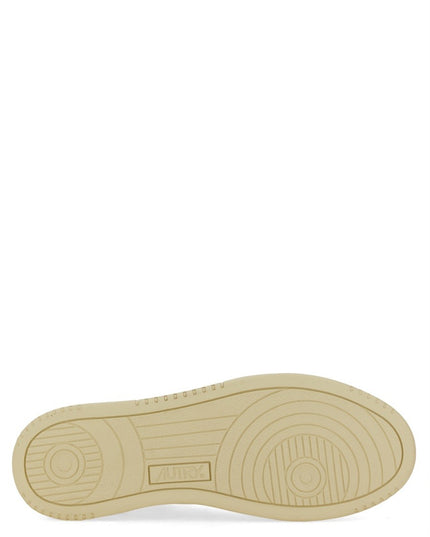 "MEDALIST" LOW SNEAKER