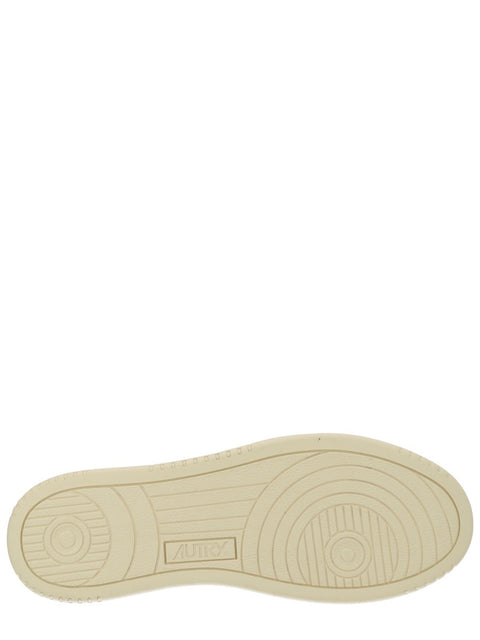 "MEDALIST LOW" SNEAKER