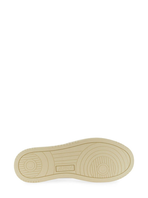 "MEDALIST LOW" SNEAKER