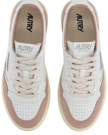 "MEDALIST LOW" SNEAKER
