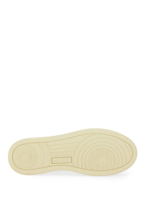 "MEDALIST LOW" SNEAKER