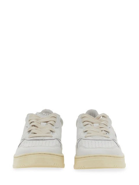 "MEDALIST LOW" SNEAKER