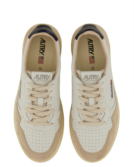 "MEDALIST" LOW SNEAKER