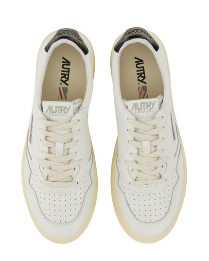 "MEDALIST LOW" SNEAKER