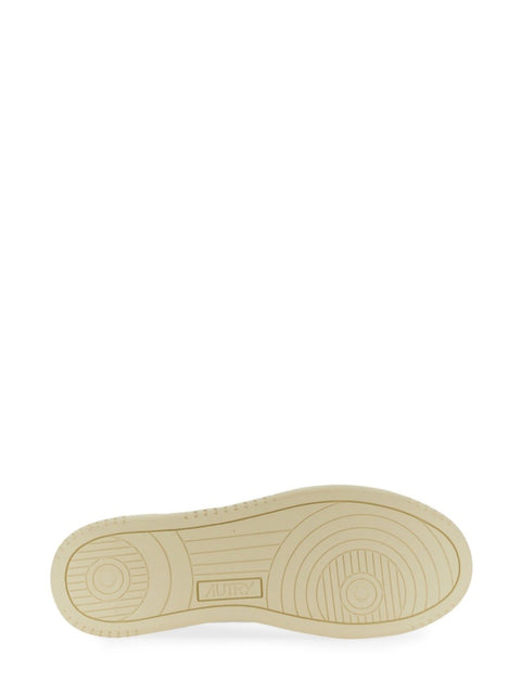 "MEDALIST LOW" SNEAKER