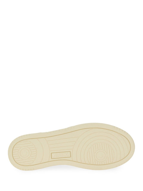 "MEDALIST LOW" SNEAKER