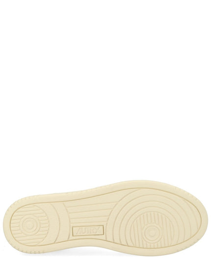 "MEDALIST LOW" SNEAKER