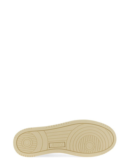 "MEDALIST LOW" SNEAKER