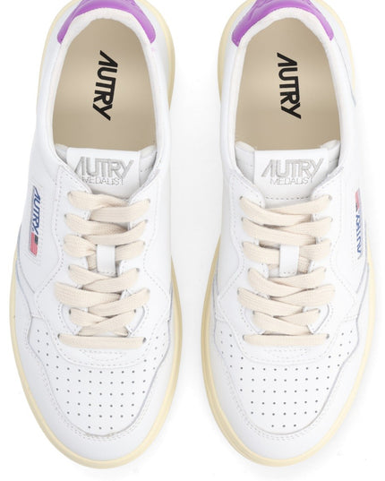 "MEDALIST LOW" SNEAKER
