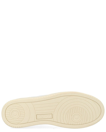 "MEDALIST LOW" SNEAKER
